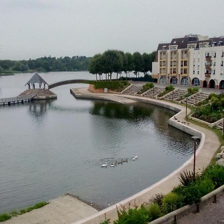 Vue Exceptionnelle Sur Le Lac Creteil Ngoại thất bức ảnh